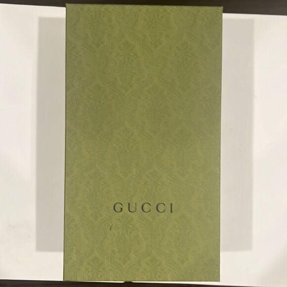 Interlocking G Slide Sandals size 8 and 10 - Picture 7 of 7